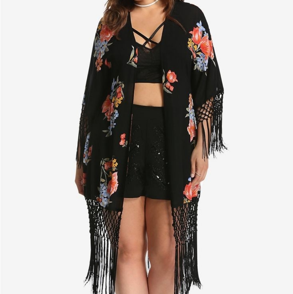 Torrid Insider Kimono